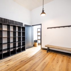 Reach Power Yoga - Storage for coats, purses and belongings. Studio doors lock before class.