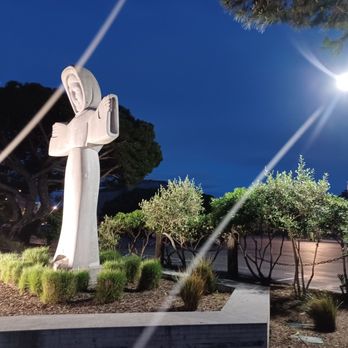 Frank Cresci Plaza - Statue - Parks Near Me - San Francisco, California Frank Cresci Plaza - Statue - Parks Near Me - San Francisco, California