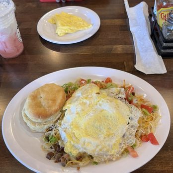 Biscuit House - Hailey hash - Breakfast & Brunch Near Me - Schertz, Texas