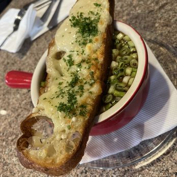 Prime Roast Cafe - French onion soup - Cafes Near Me - Honolulu, Hawaii