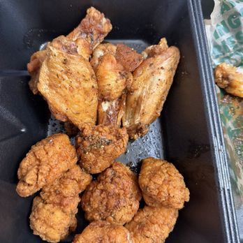 Wingstop - Mixed 10 piece - Chicken Wings Near Me - Pensacola, Florida Wingstop - Mixed 10 piece - Chicken Wings Near Me - Pensacola, Florida