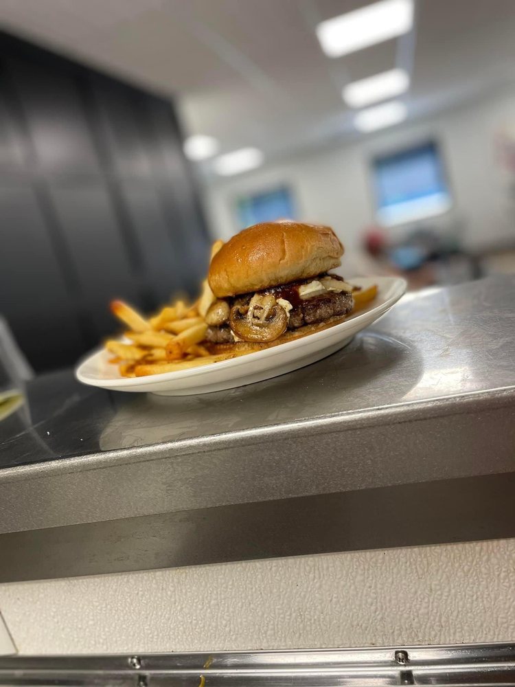 THE SKILLET Updated August 2024 38 Photos & 18 Reviews 4023