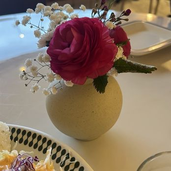 GIWA - Flower on the table - Breakfast & Brunch Near Me - Santa Clara, California GIWA - Flower on the table - Breakfast & Brunch Near Me - Santa Clara, California