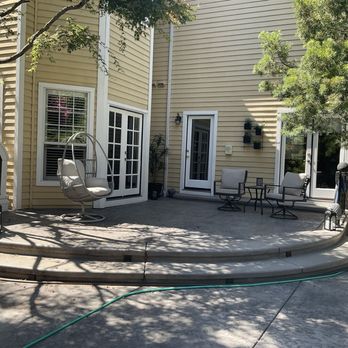Johnny Cleans Windows - Johnny made sure every window and frame was perfect - Window Washing Near Me - Folsom, California Johnny Cleans Windows - Johnny made sure every window and frame was perfect - Window Washing Near Me - Folsom, California