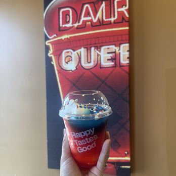 Dairy Queen Grill & Chill - Pretty for the 4th of July - Ice Cream & Frozen Yogurt Near Me - Kokomo, Indiana Dairy Queen Grill & Chill - Pretty for the 4th of July - Ice Cream & Frozen Yogurt Near Me - Kokomo, Indiana