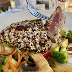 Bayvue - Black & White Tuna delicious!