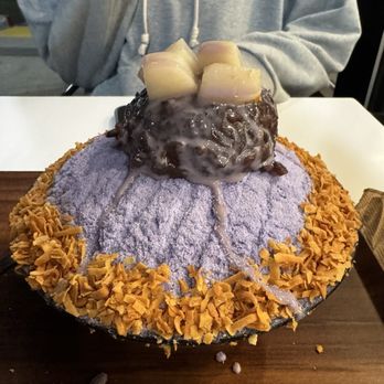 Sul & Beans - Taro (w/ toasted coconut flakes, red bean and mochi) - Desserts Near Me - Irvine, California Sul & Beans - Taro (w/ toasted coconut flakes, red bean and mochi) - Desserts Near Me - Irvine, California