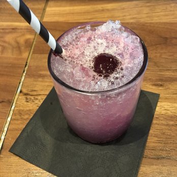 Moxy Denver Cherry Creek - Welcome drink - Hotels Near Me - Denver, Colorado Moxy Denver Cherry Creek - Welcome drink - Hotels Near Me - Denver, Colorado