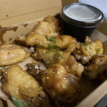 Jolene's Wings + Beer - Chicken Wings Near Me - Cupertino, California