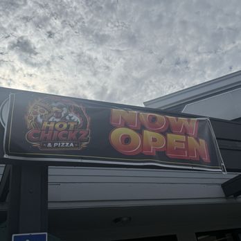 Hot Chickz & Pizza - Chicken Shop Near Me - San Diego, California Hot Chickz & Pizza - Chicken Shop Near Me - San Diego, California