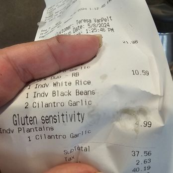Pollo Tropical - My online order specified a gluten sensitivity, but my meal came with bread. I can't eat this! Do better. - Chicken Shop Near Me - Tampa, Florida Pollo Tropical - My online order specified a gluten sensitivity, but my meal came with bread. I can't eat this! Do better. - Chicken Shop Near Me - Tampa, Florida