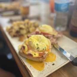 Eggs Benedict