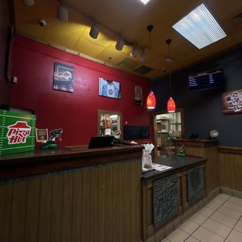 Pizza Hut - Pizza Near Me - Surprise, Arizona Pizza Hut - Pizza Near Me - Surprise, Arizona