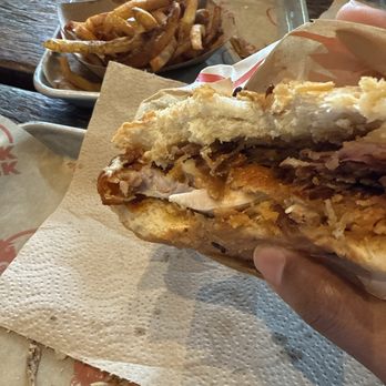 The Crack Shack - Chicken sandwich with onions - Chicken Shop Near Me - Las Vegas, Nevada The Crack Shack - Chicken sandwich with onions - Chicken Shop Near Me - Las Vegas, Nevada