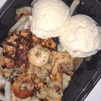 Applebee's Grill + Bar - This is what i got. 4 counted shrimps plane smash potatoes. They ran out of ingredients. Make it right - American Near Me - El Paso, Texas Applebee's Grill + Bar - This is what i got. 4 counted shrimps plane smash potatoes. They ran out of ingredients. Make it right - American Near Me - El Paso, Texas