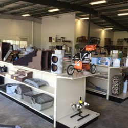 H&H Overstock - Interior