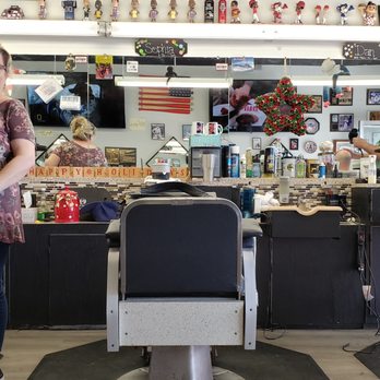Big Daddy's Barber Shop - Nice shop - Barbers Near Me - Anaheim, California