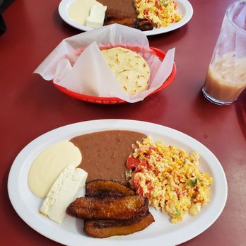 Pupuseria Brisas de Acajutla - Breakfast: Huevos Revueltos, beans, cream, cheese, and plantains. Comes with 2 handmade tortillas. - Salvadoran Near Me - Long Beach, California