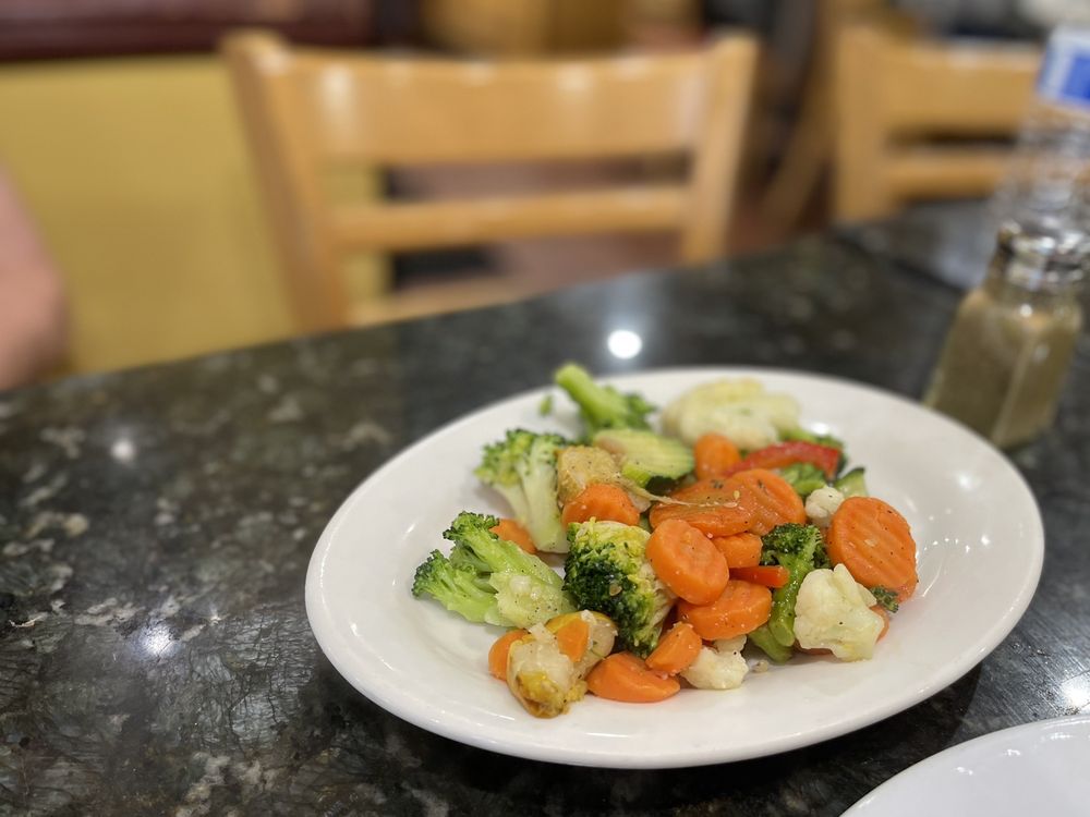 POLLOS EL PAISA 621 Photos & 490 Reviews 989 Old Country Rd