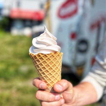 Zellie’s Ice Cream - Ice Cream & Frozen Yogurt Near Me - Bath, Maine Zellie’s Ice Cream - Ice Cream & Frozen Yogurt Near Me - Bath, Maine