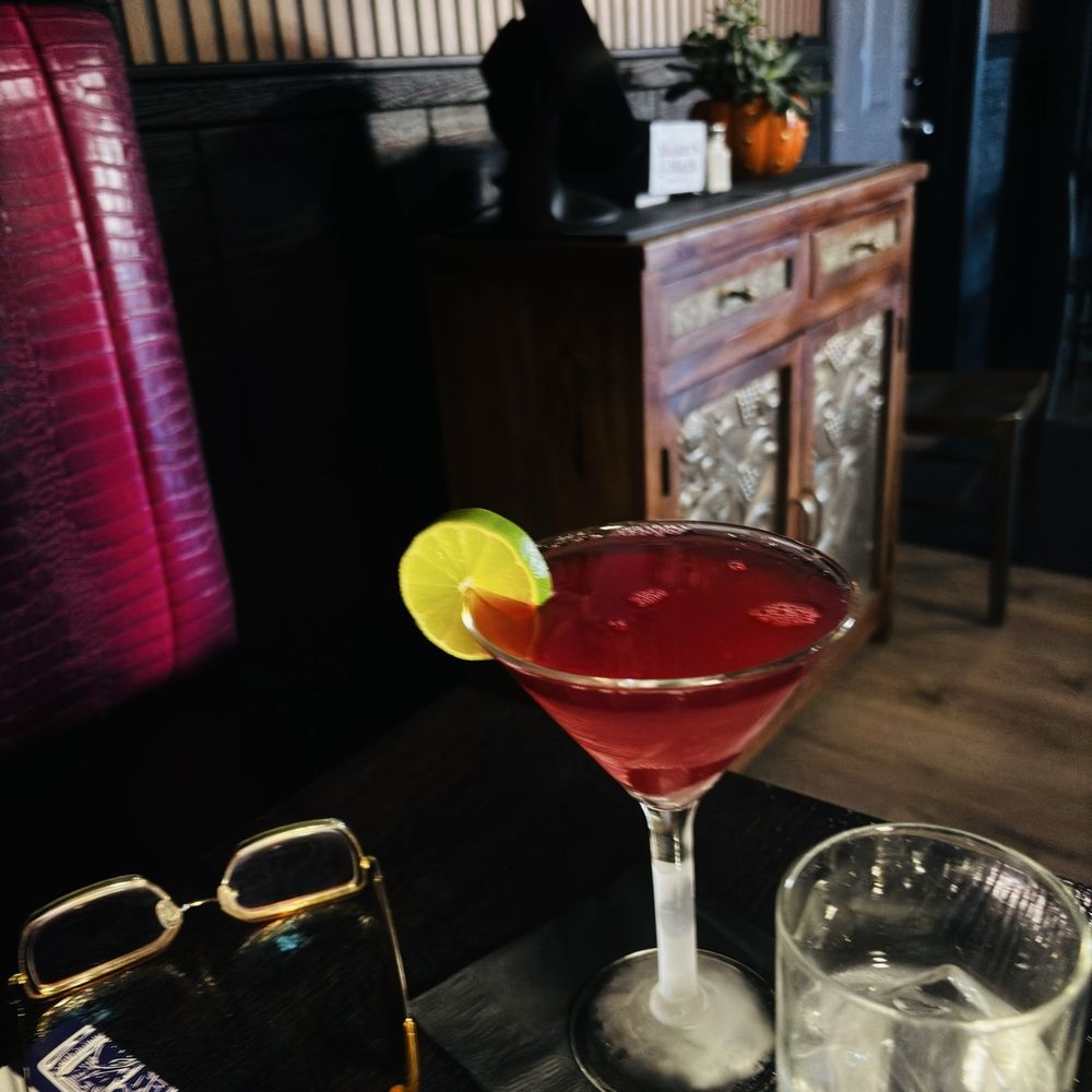 UnCork'd Kitchen & Bar  - Cocktail Bars Near Me - Tucson, Arizona