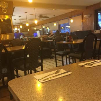 Bubbles Restaurant - Interior of bubbles, nice place, has a sit down and stay vibe - American Near Me - Mechanicville, New York