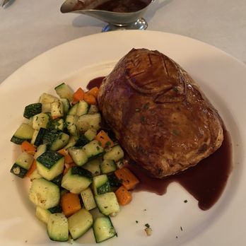 Walter Hansel Wine & Bistro - Beef Wellington - Wine Bars Near Me - Santa Rosa, California Walter Hansel Wine & Bistro - Beef Wellington - Wine Bars Near Me - Santa Rosa, California