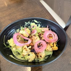 Cauliflower Appetizer with amazing sauce