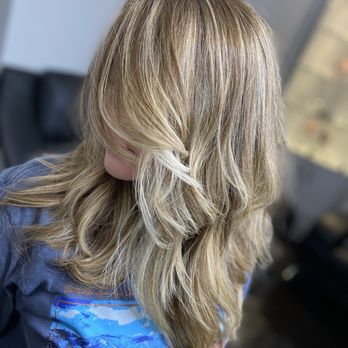 Mimi's Touch Salon - Hair Salons Near Me - Coral Gables, Florida
