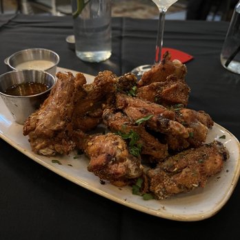 Ché - RED CHIMI CHICKEN WINGS - Argentine Near Me - Cincinnati, Ohio