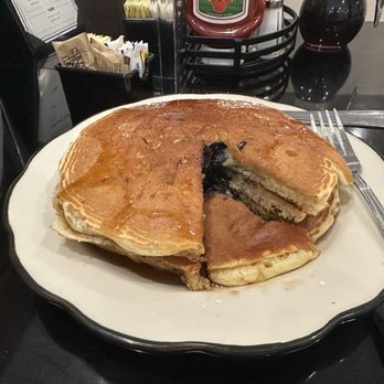 The Johnson Diner & Bar - Blueberry Pancakes - Diners Near Me - Bronx, New York The Johnson Diner & Bar - Blueberry Pancakes - Diners Near Me - Bronx, New York