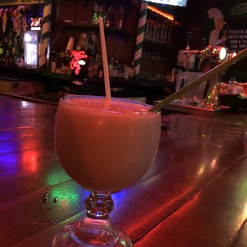 Carlos'n Charlie's - Guava slushy - Mexican Near Me - Cancún, ROO Carlos'n Charlie's - Guava slushy - Mexican Near Me - Cancún, ROO