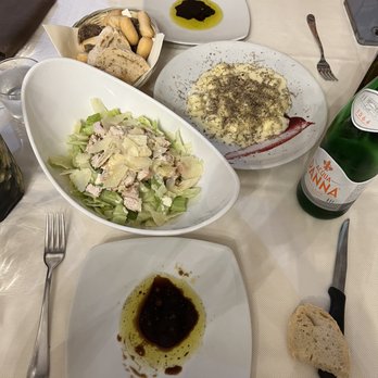 Il Menestrello - Pizza Near Me - Assisi, PG