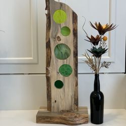 DeZion Gallery - Artist: Yvonne Applegate