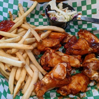 Beef 'O' Brady's - Traditional wings - American Near Me - The Villages, Florida Beef 'O' Brady's - Traditional wings - American Near Me - The Villages, Florida