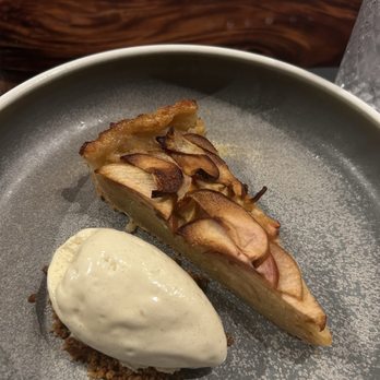 North Hickory Market - Davis orchard apple tart - Breakfast & Brunch Near Me - Hickory, North Carolina
