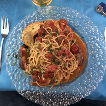 Pastamore & Chiatamone - Pasta with crab and local cherry tomatoes - Napoletana Near Me - Naples, NA Pastamore & Chiatamone - Pasta with crab and local cherry tomatoes - Napoletana Near Me - Naples, NA