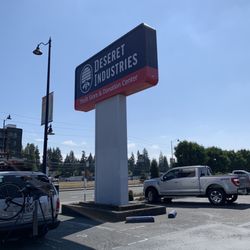 Sign by Aurora Avenue North.