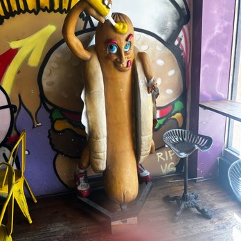 Devil Dawgs-Wicker Park - Hot Dogs Near Me - Chicago, Illinois
