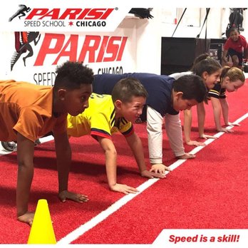Parisi Speed School Chicago - Jumpstart athletes working core - Recreation Centers Near Me - Chicago, Illinois