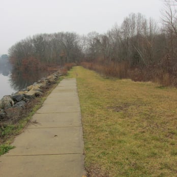 Stump Pond - The path along the dam - Boating Near Me - Smithfield, Rhode Island