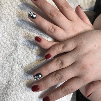 Le Nails - Nail Salons Near Me - Broadview Heights, Ohio