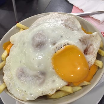 Oasis - Bacon and egg fries - Breakfast & Brunch Near Me - Barberà del Vallès, B