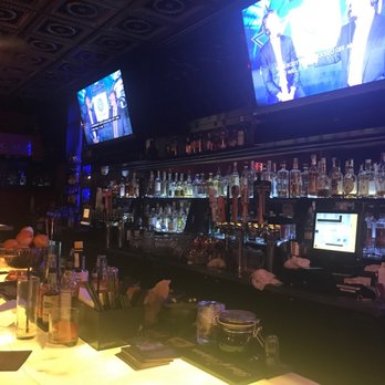 Roxanne's - A bit quiet on Sundays, but after a long weekend, it's more than perfect - Lounges Near Me - Long Beach, California Roxanne's - A bit quiet on Sundays, but after a long weekend, it's more than perfect - Lounges Near Me - Long Beach, California
