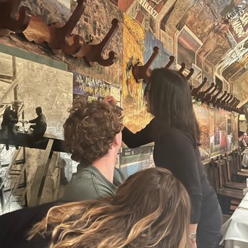 Buca Lapi - Signing the wall - Tuscan Near Me - Florence, FI