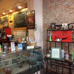 9 East Coffee - Intelligentsia coffee brewed here!