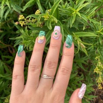 ILLUM Nail Arts - Nail Technicians Near Me - Santa Cruz, California