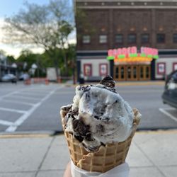 The Cool Spot - Eskimo Kisses (coconut ice cream, chocolate chunks, coconut flakes, and dark chocolate fudge swirls).