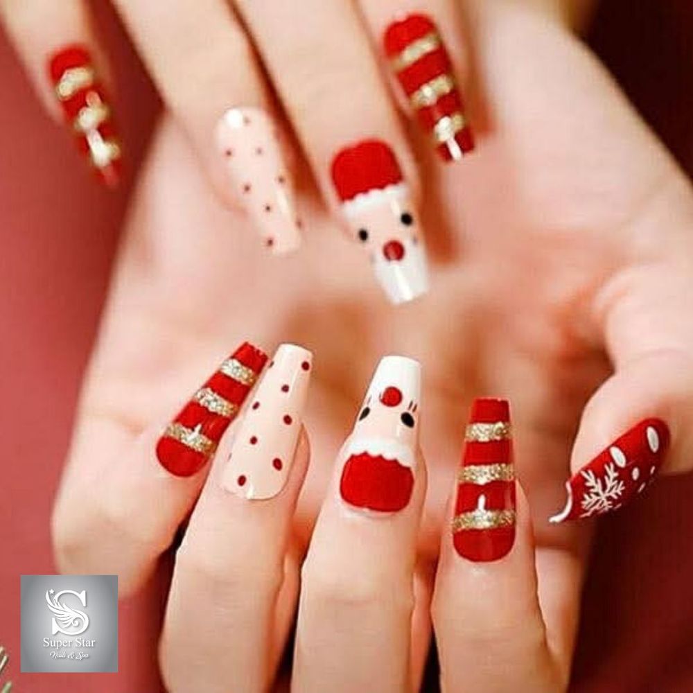 Super Star Nails Logo