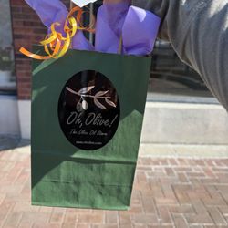 Oh Olive, the Olive Oil Store - Beautiful gift wrapping done in store!
